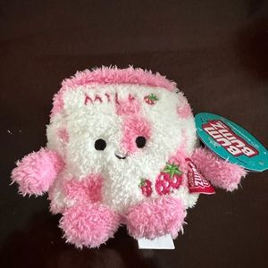 Strawbeeery Milk BumBumz